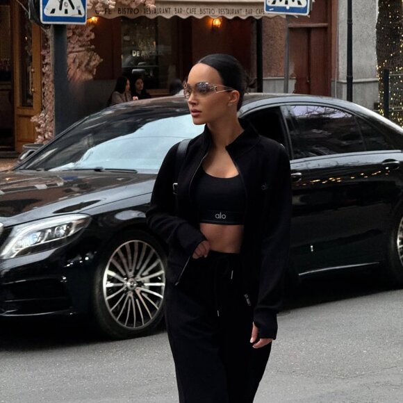 ALO Yoga Black Casual sportswear - Picture 3 of 4